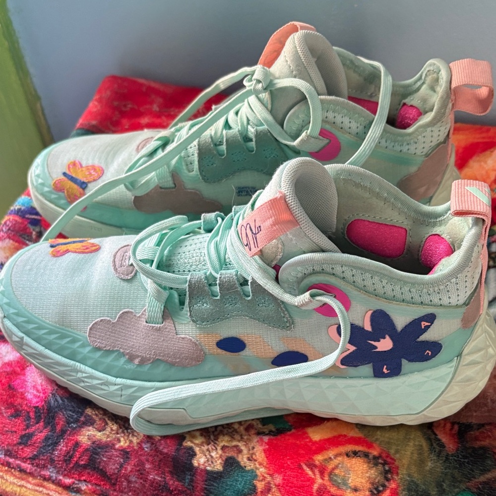 Camouflage High-Top Sneakers with Floral Accents